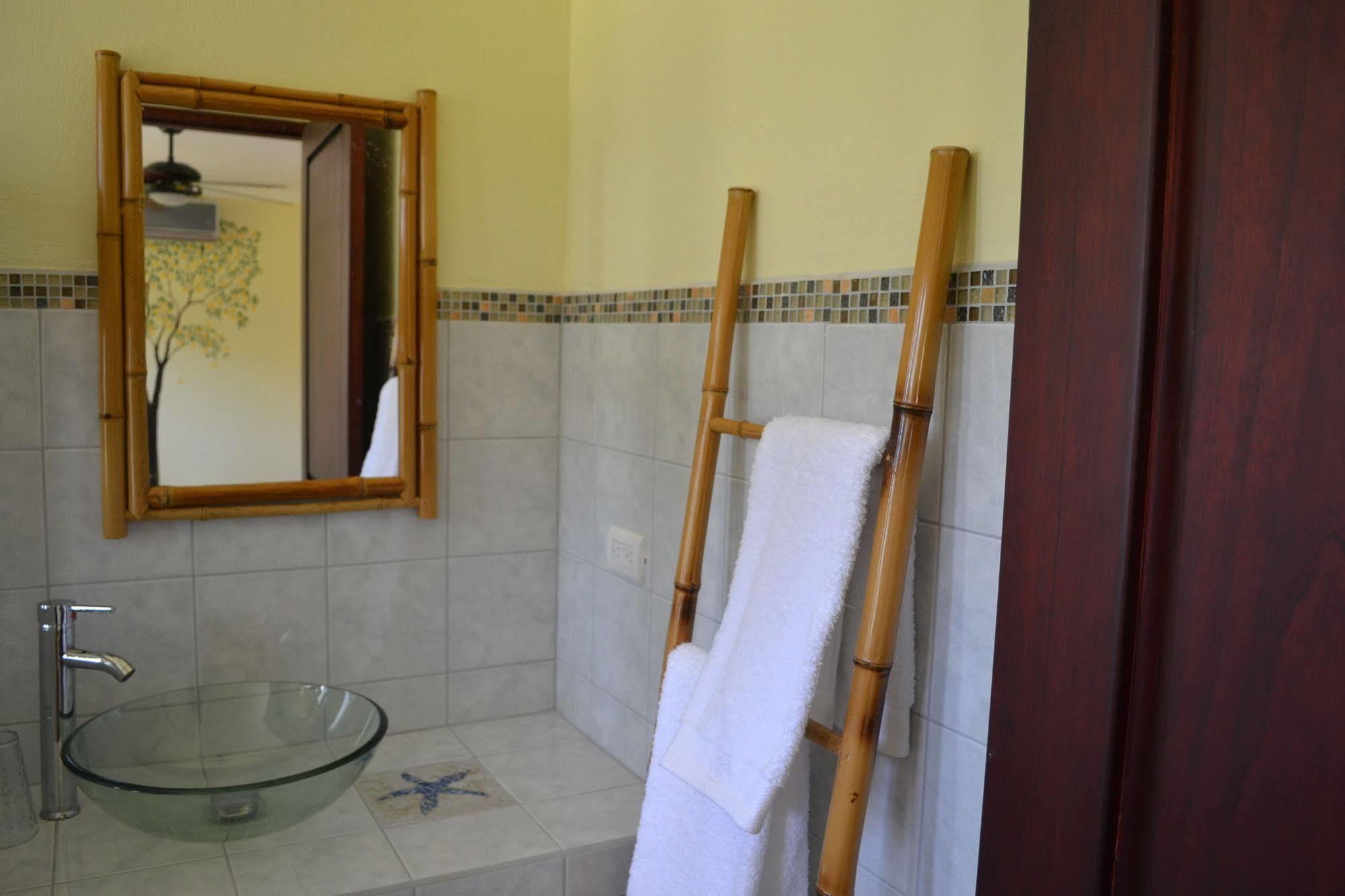 Mavi Surf Hotel Dominical Luaran gambar